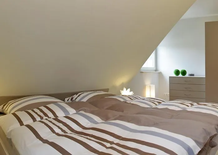 Haus 159, Kiefernweg 11 *
